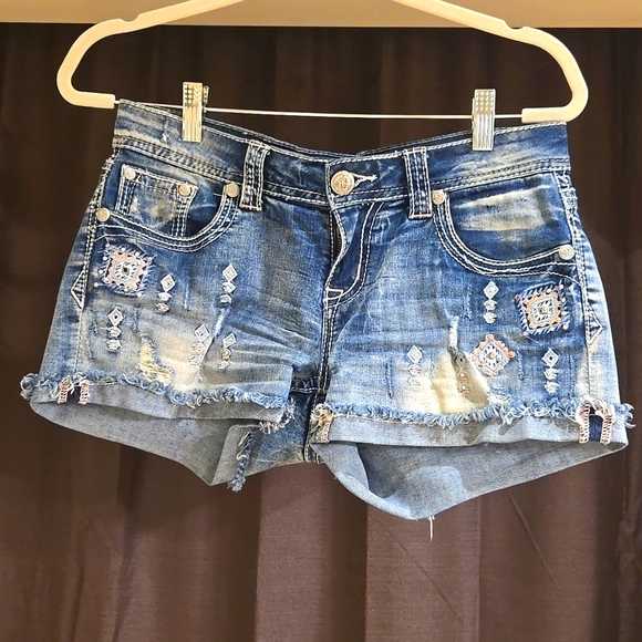 Grace in LA jean shorts, 28, embroidered - Picture 2 of 4